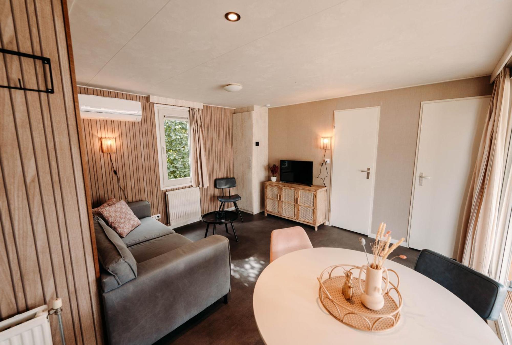 Chalet Tulpenweide - Recreatie Breezand Экстерьер фото