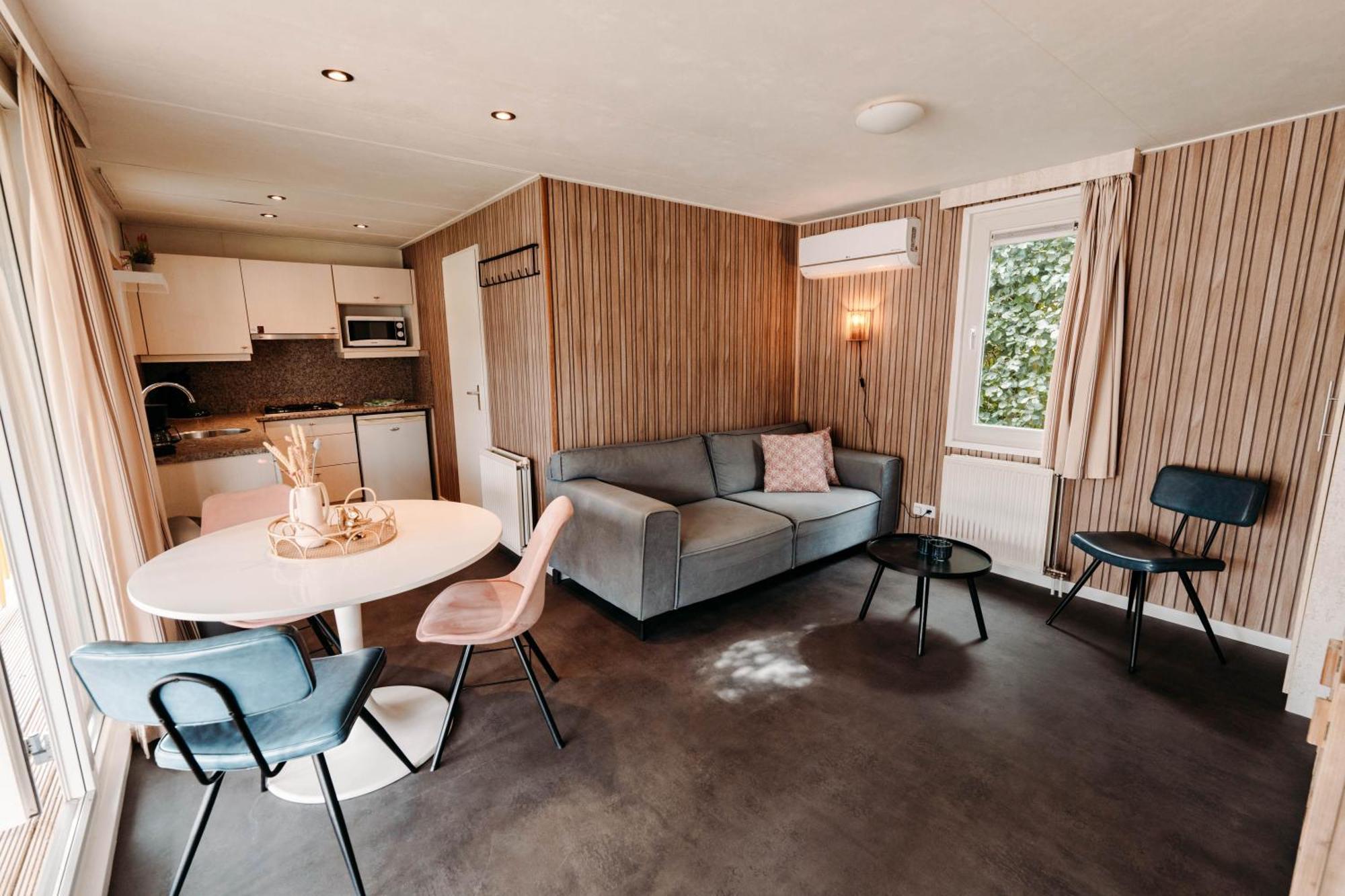 Chalet Tulpenweide - Recreatie Breezand Экстерьер фото